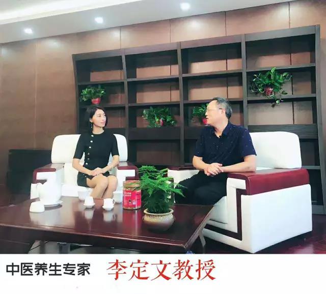 中醫(yī)養(yǎng)生專家談“三伏天”食療養(yǎng)生秘訣，細莫紅糖堅果茶為貼心美食。